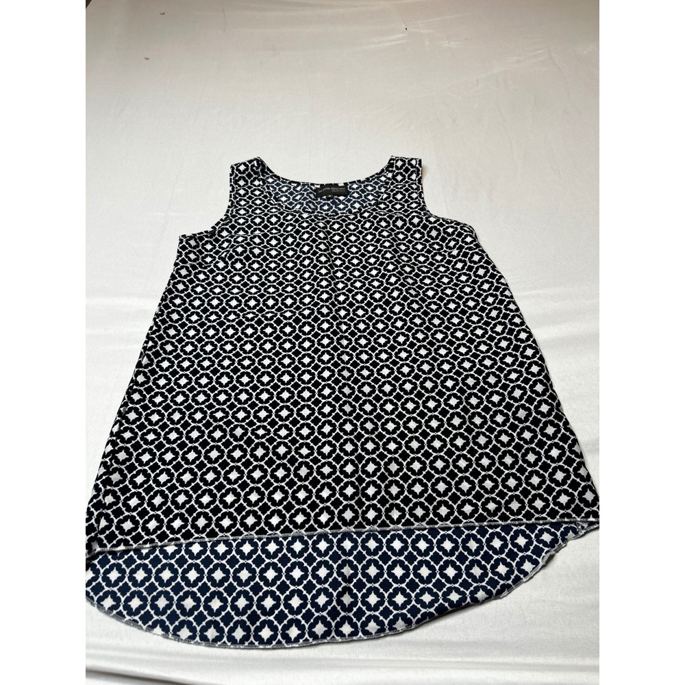 The Royal Standard Maggie Tank Navy White Geometric High Low Sleeveless Top S